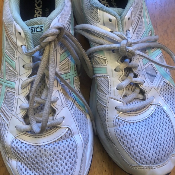 ASICS gel sole running shoes good cond Size 9 cute - Picture 7 of 12